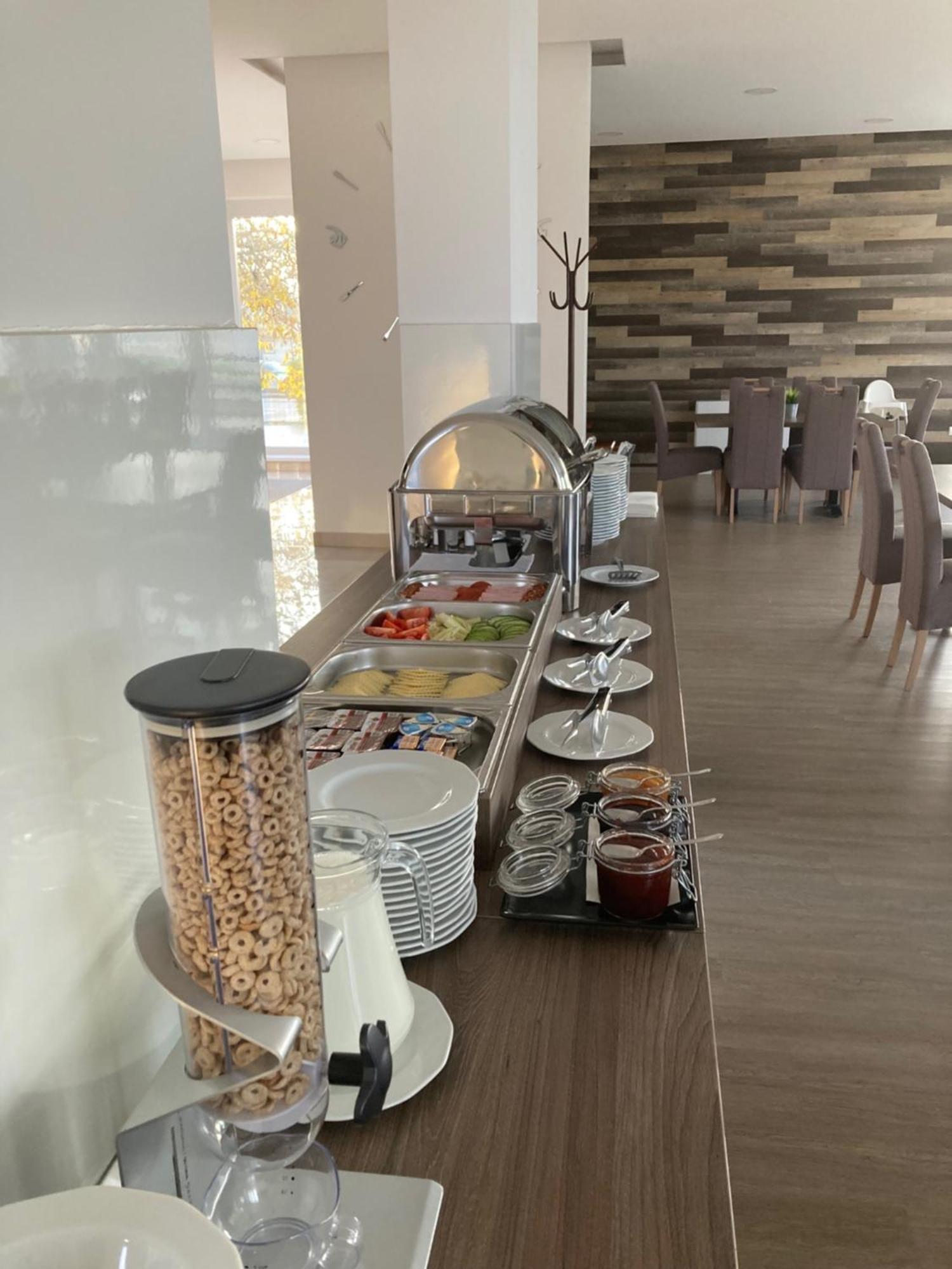 Nautilus Etterem Es Panzio Hotel Dabas Buitenkant foto