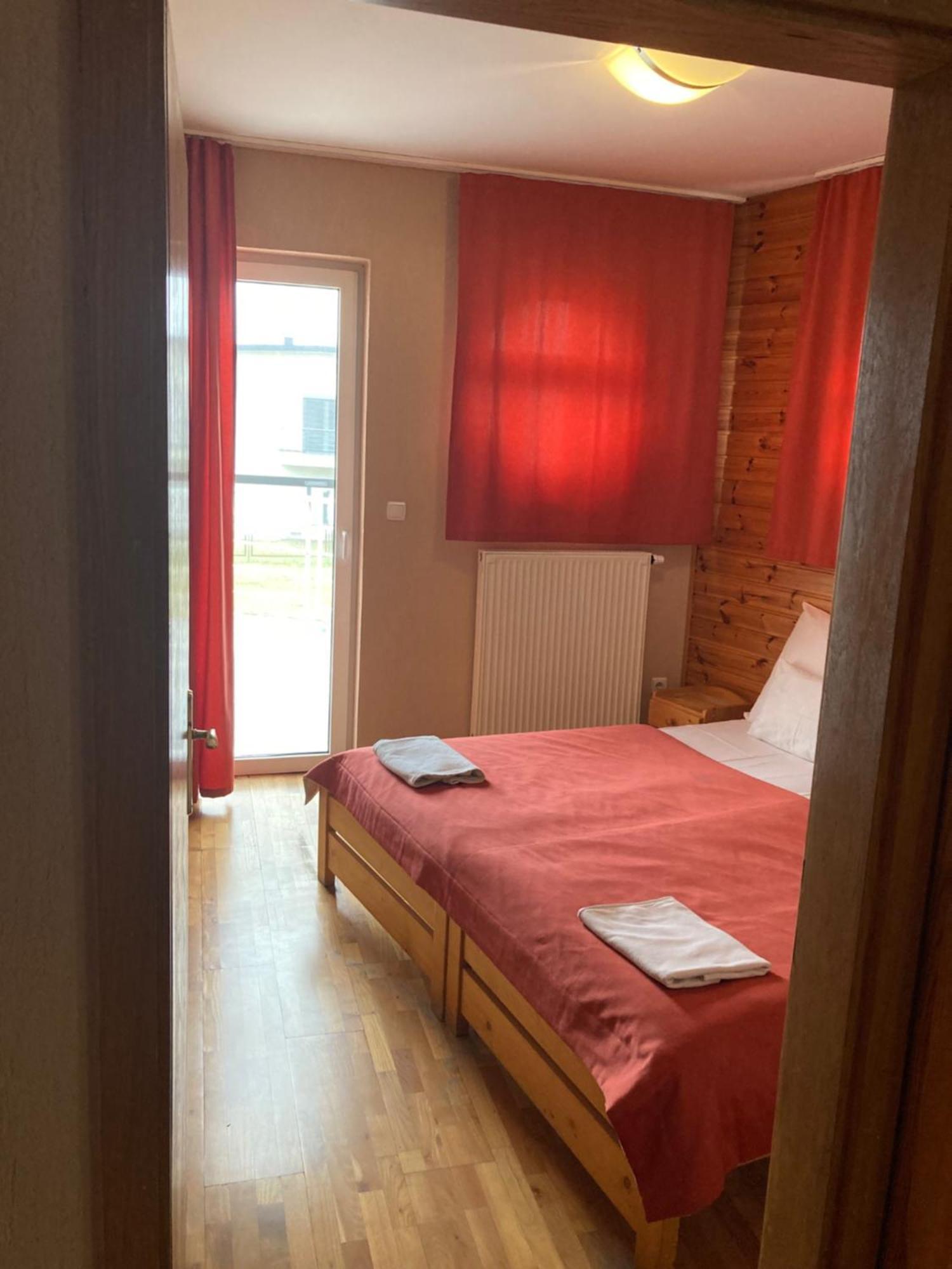 Nautilus Etterem Es Panzio Hotel Dabas Buitenkant foto